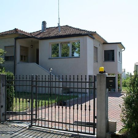 Nervesa della Battaglia Agrifoglio B&B المظهر الخارجي الصورة
